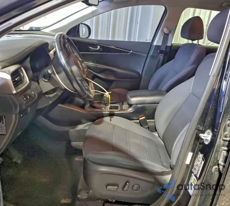 2018 Kia Sorento Lx z USA, uszkodzony, nr VIN 5XYPGDA53JG372049